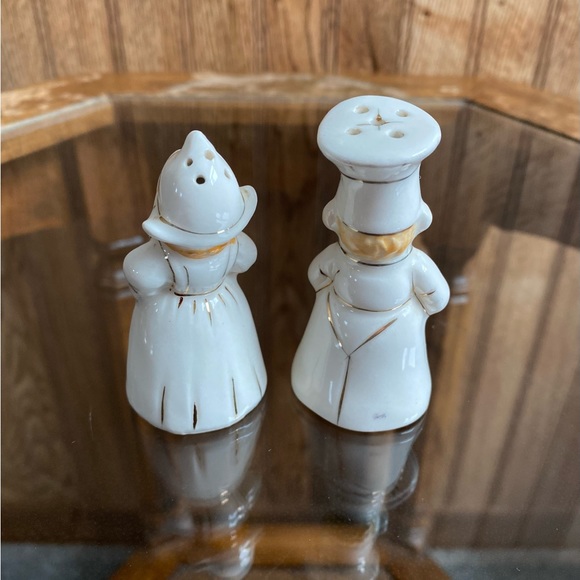 Vintage Dutch Man/ Chef & Woman/ Baker Salt/ Pepper Shaker Set - Picture 3 of 4